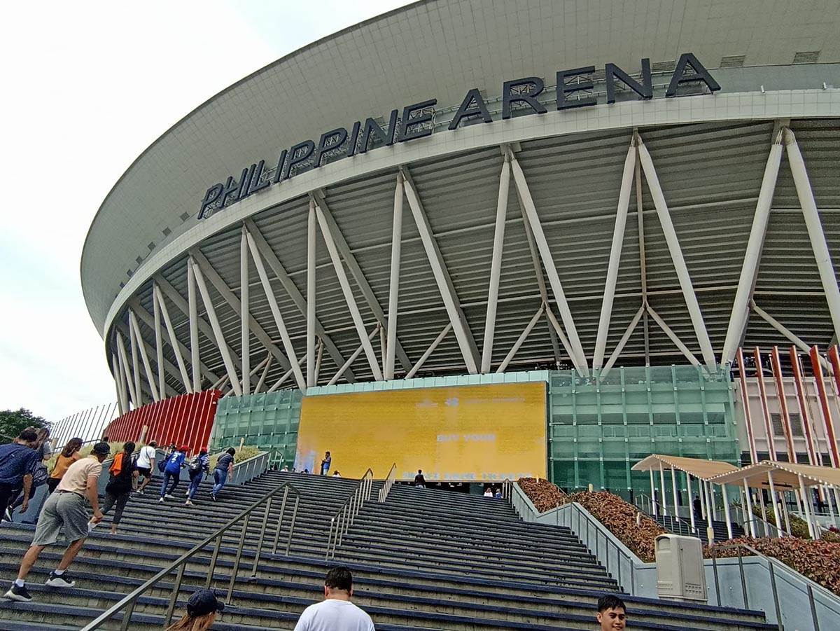 Filipino Arena spolja (8).jpg
