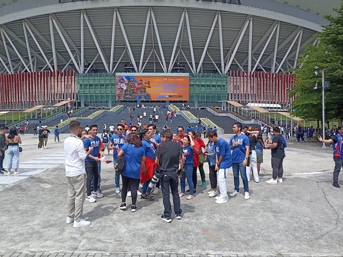 Filipino Arena spolja (6).jpg