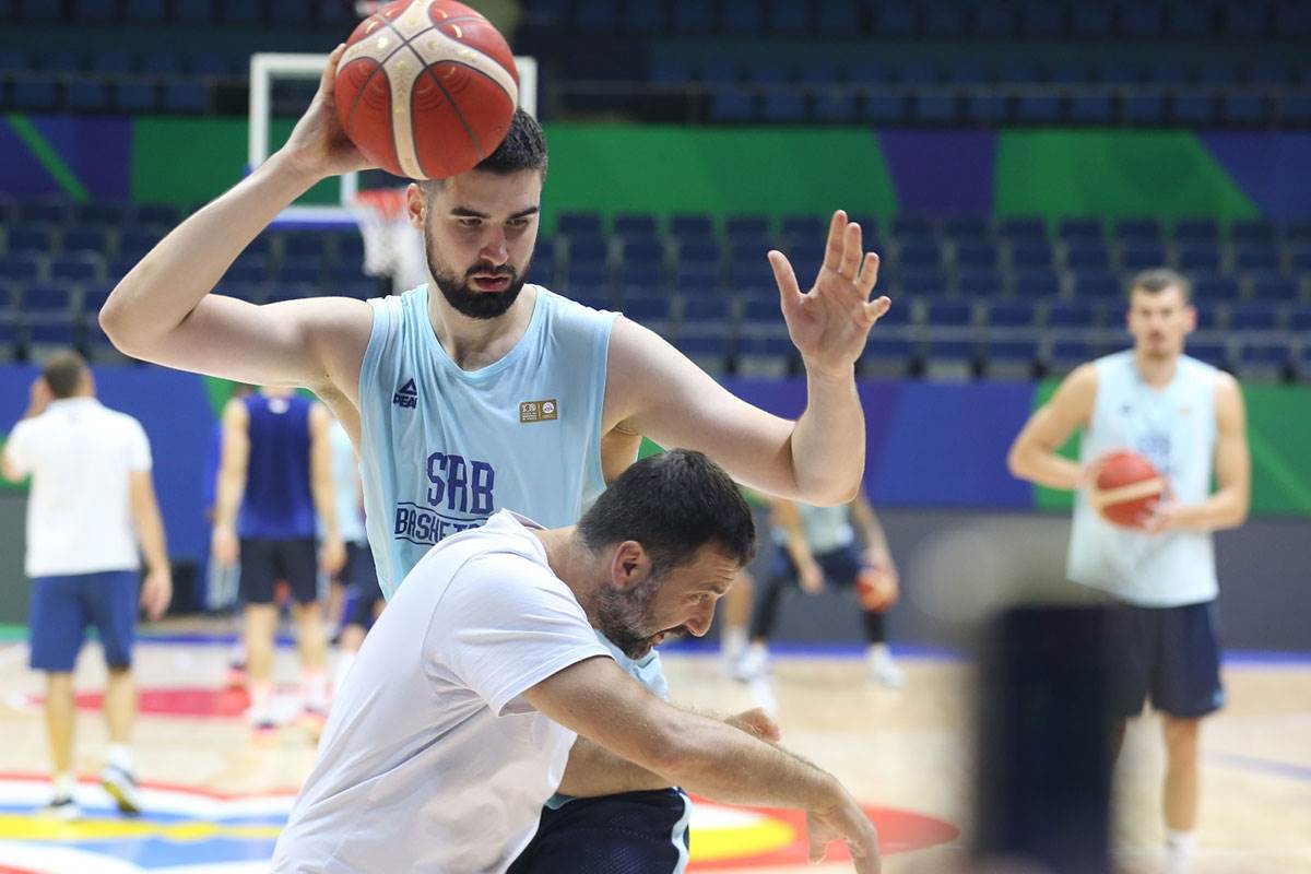 Trening Srpske reprezentacije košarka (11).jpg