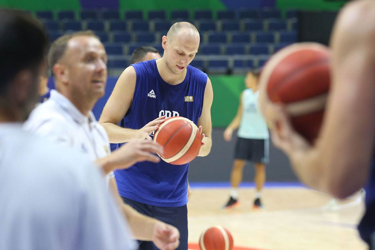 Trening Srpske reprezentacije košarka (3).jpg