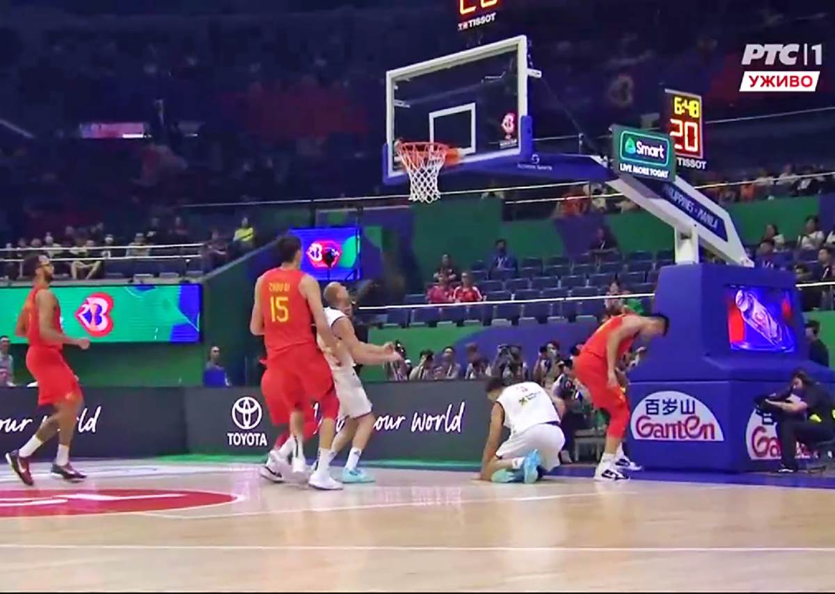 Povreda Filipa Petruševa protiv Kine