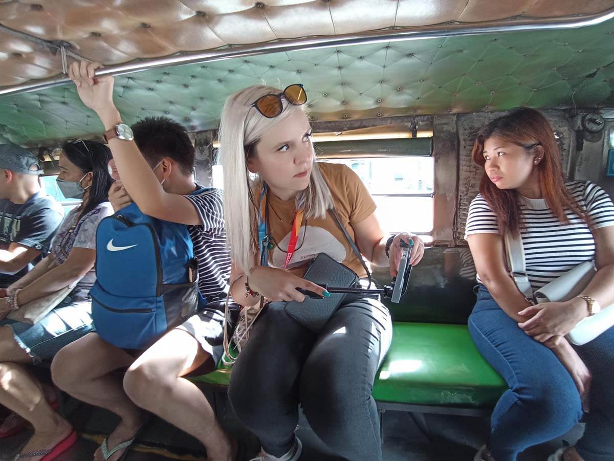 Džipni iznutra 5.jpg