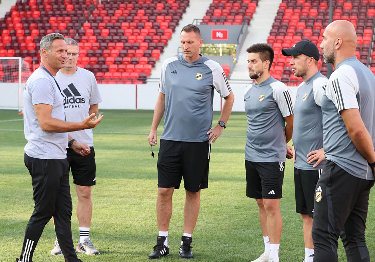 Čukarički Olimpijakos u Leskovcu najava utakmice