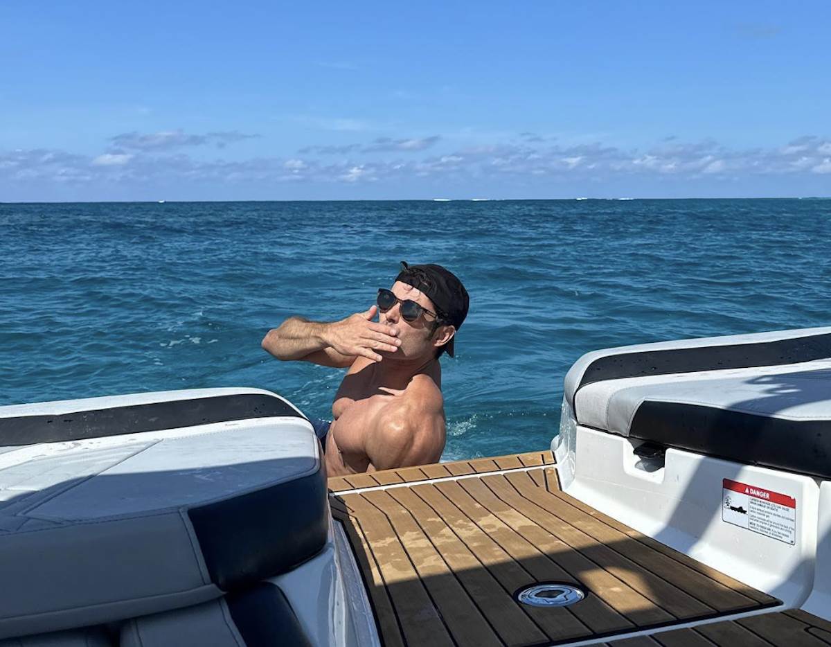 zak efron sa bratom 5.png