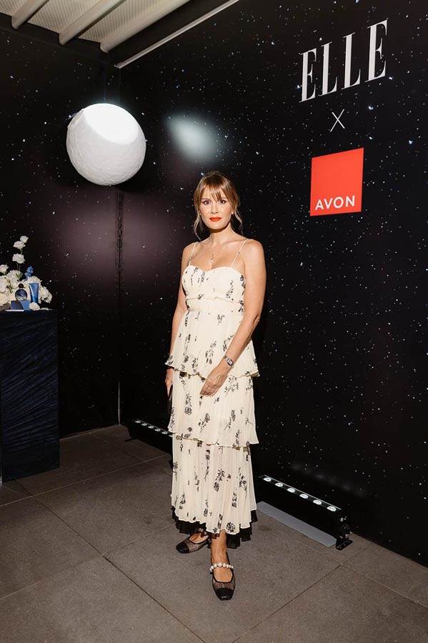 ZAVIRITE U MAGIČNU ATMOSFERU ELLE X AVON EVENTA: Sinoć je ekskluzivno predstavljen novi Far Away Beyond The Moon parfem 
