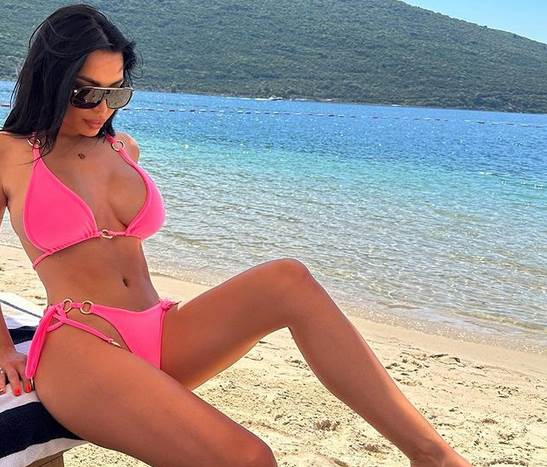 Helena Topalović u kupaćem dva meseca posle porođaja