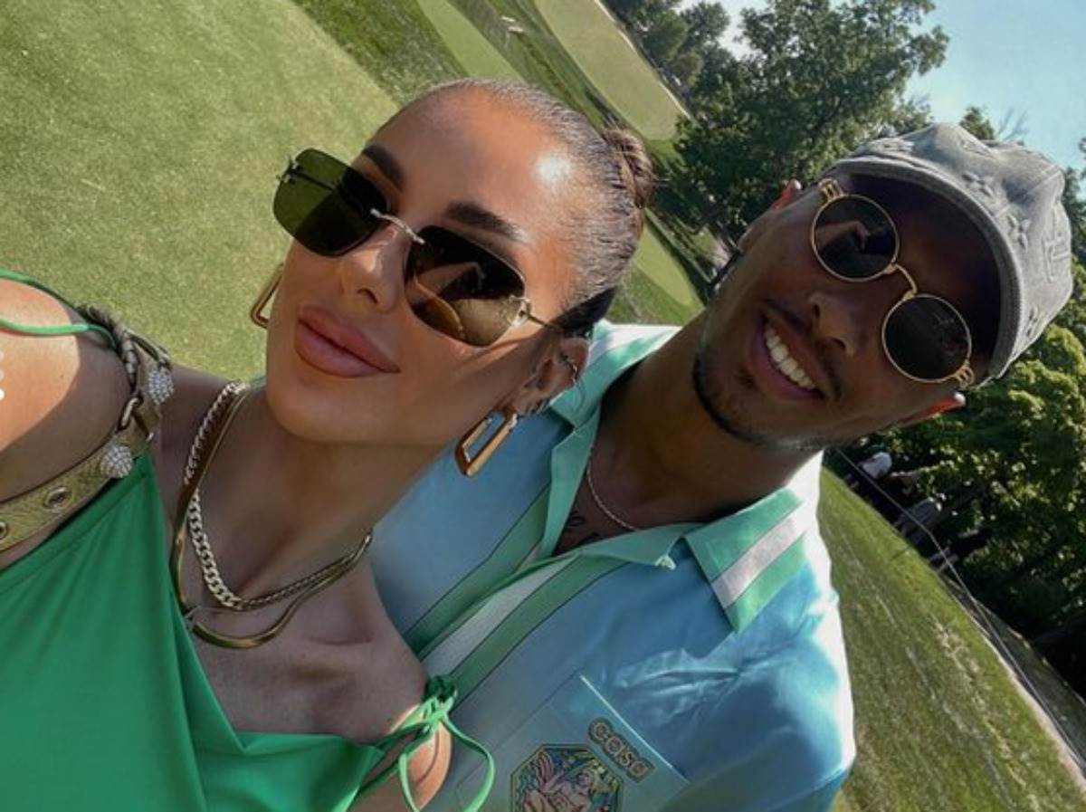 Duško Tošić s ćerkom Nikom na Evropskom prvenstvu u fudbalu