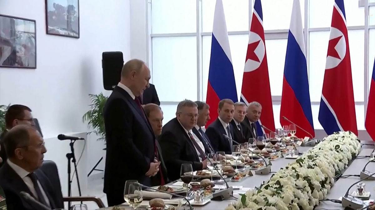 Vladimir Putin sastao se danas sa liderom Severne Koreje Kim Džong Unom (5).jpg