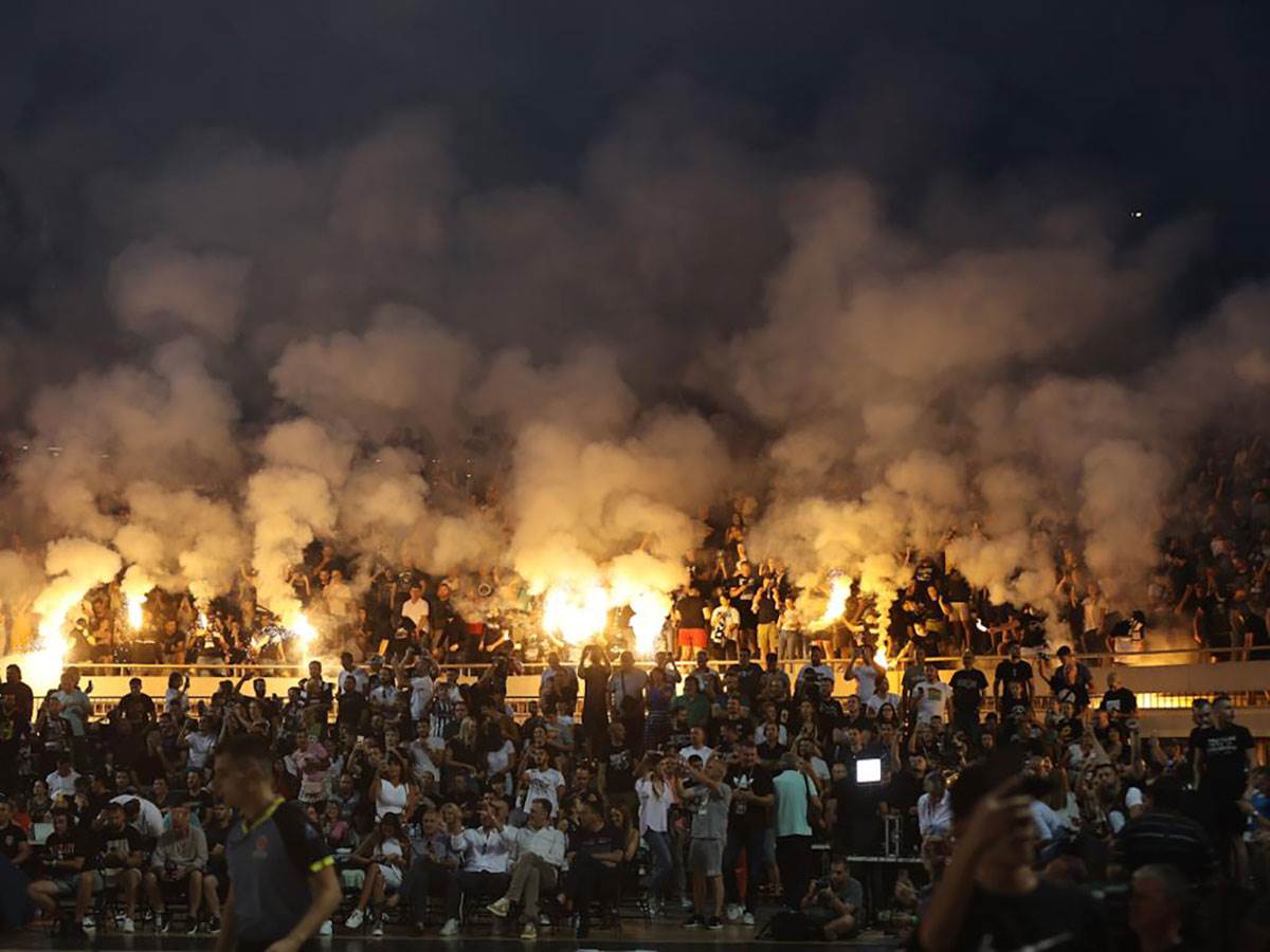 Partizan igra protiv Gajdobre u košarci