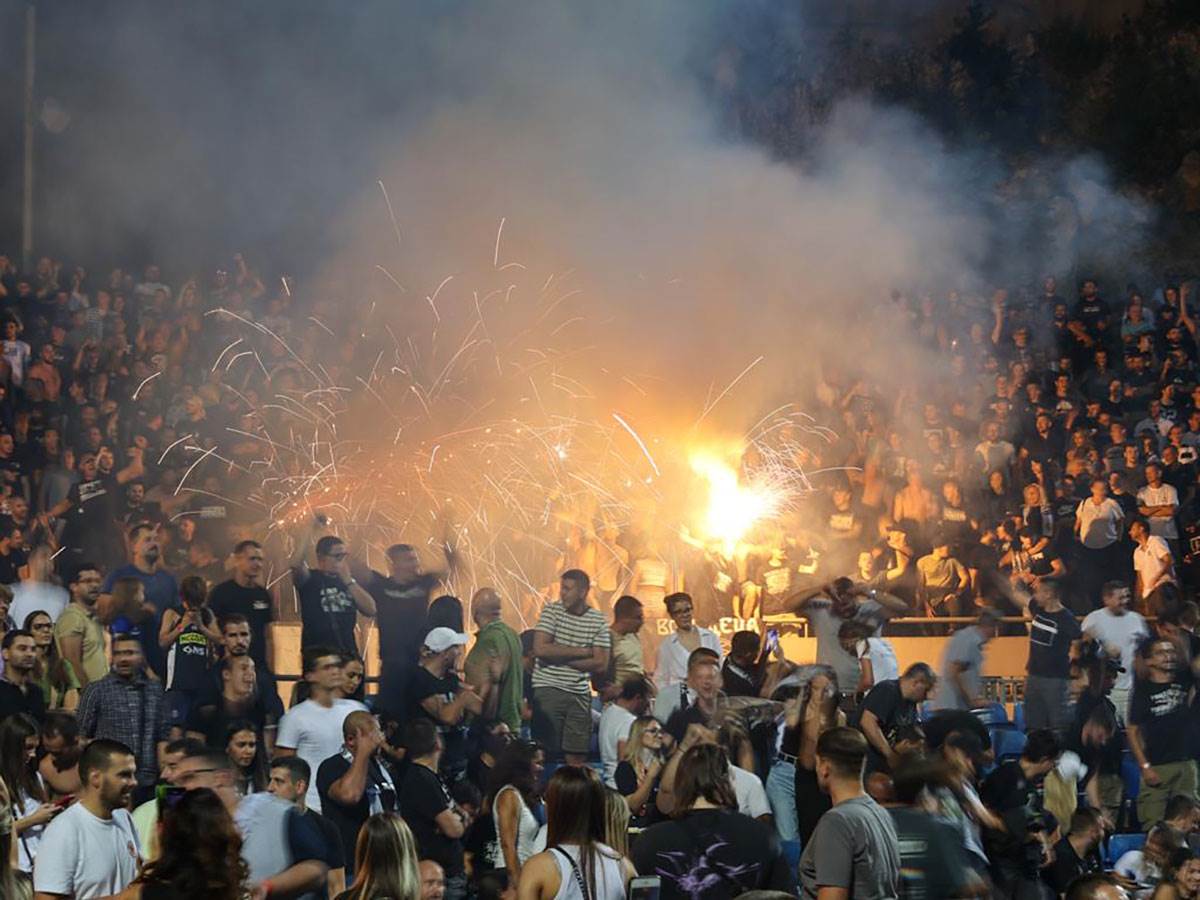 Partizan igra protiv Gajdobre u košarci