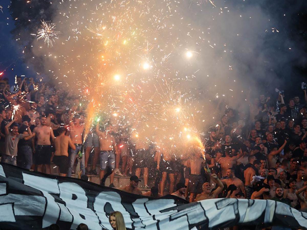 Partizan igra protiv Gajdobre u košarci