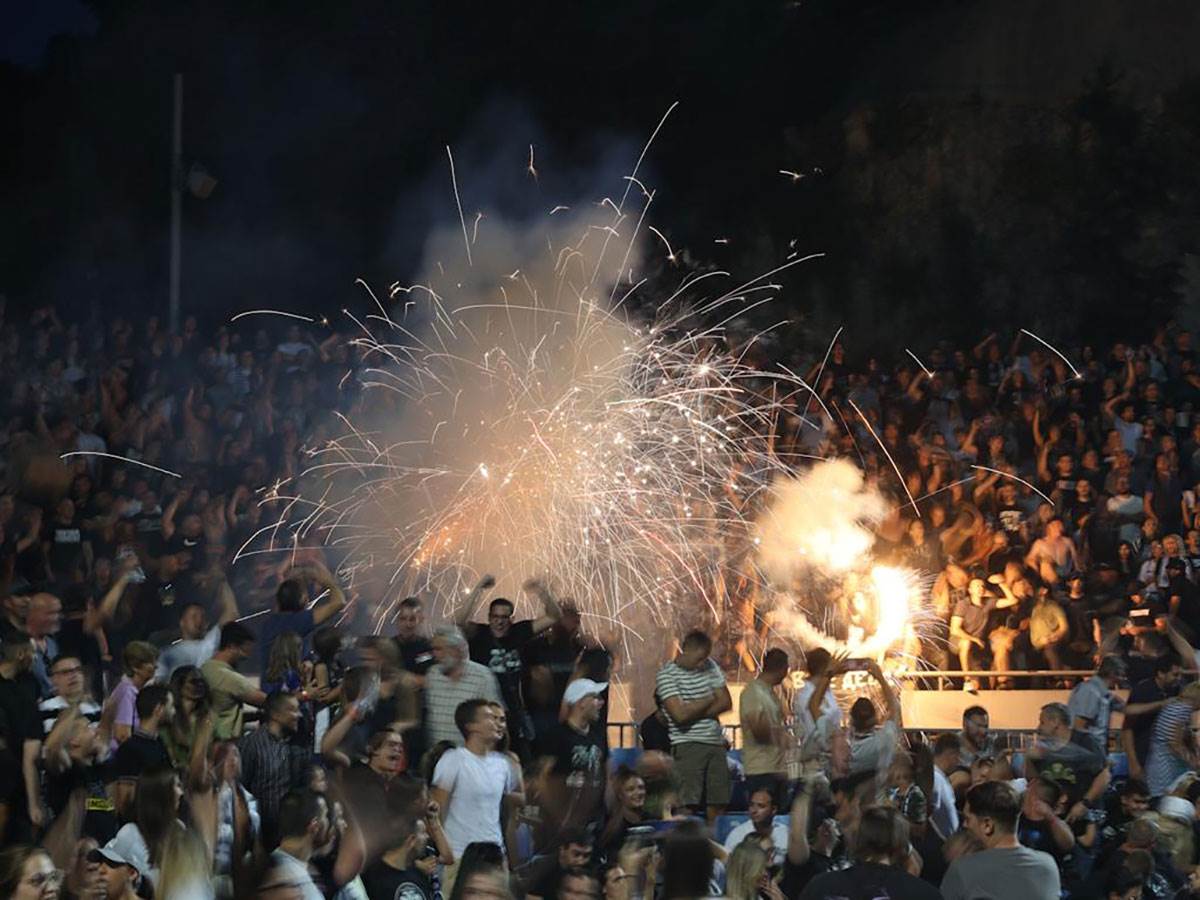 Partizan igra protiv Gajdobre u košarci