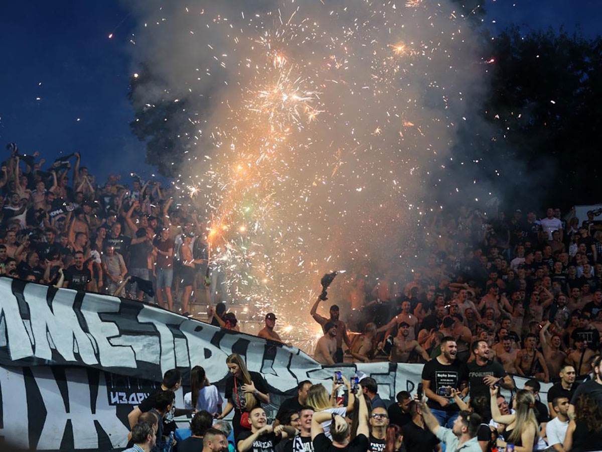 Partizan igra protiv Gajdobre u košarci