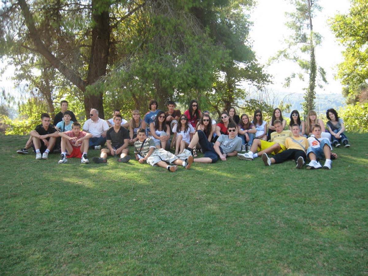 Bog na nebu, Avram na pleju 2.jpg