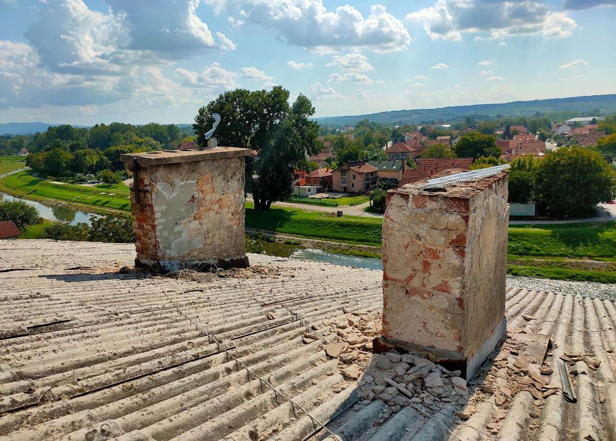 Renoviranje solitera pre i posle 19.jpg