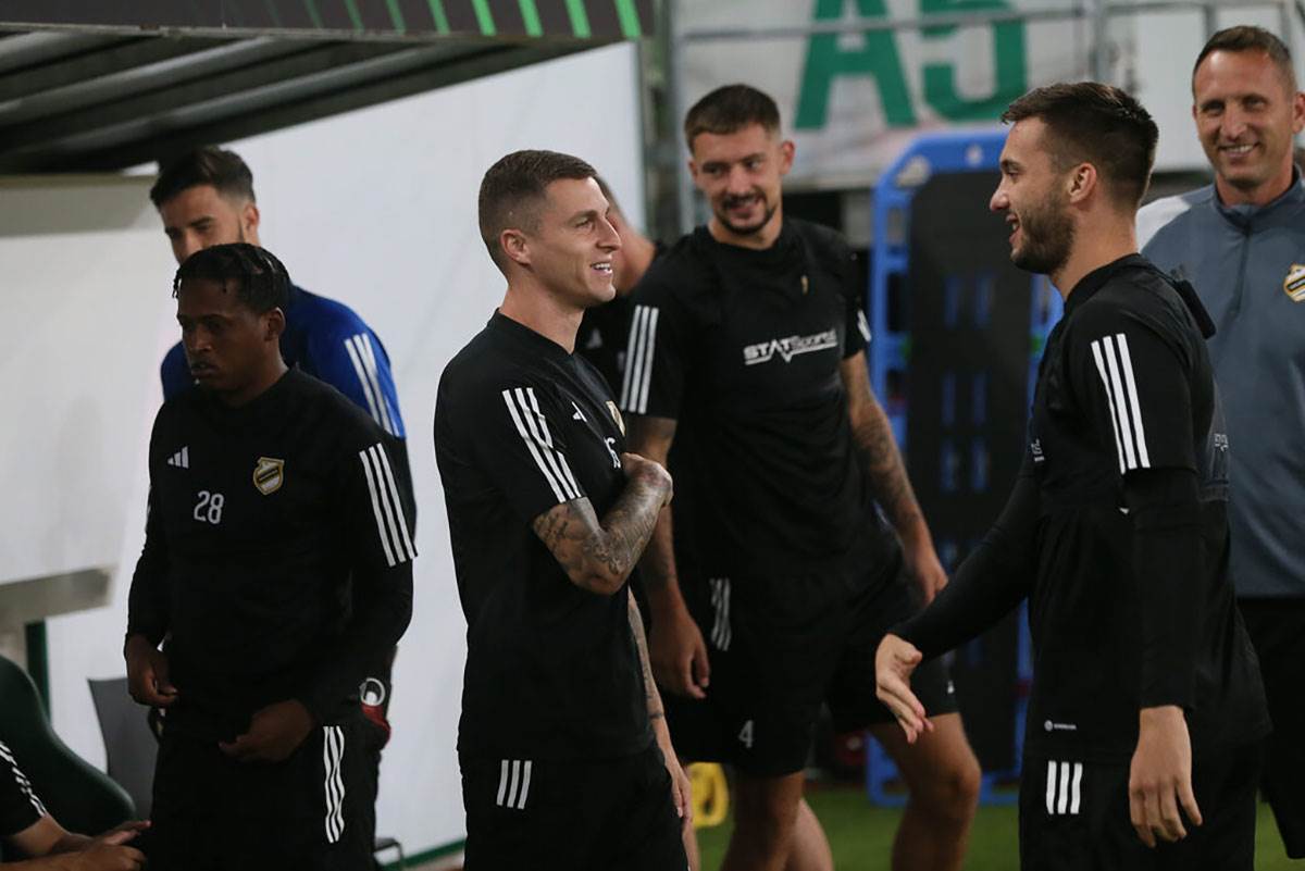 Fudbaleri Čukarićkog (35).jpg