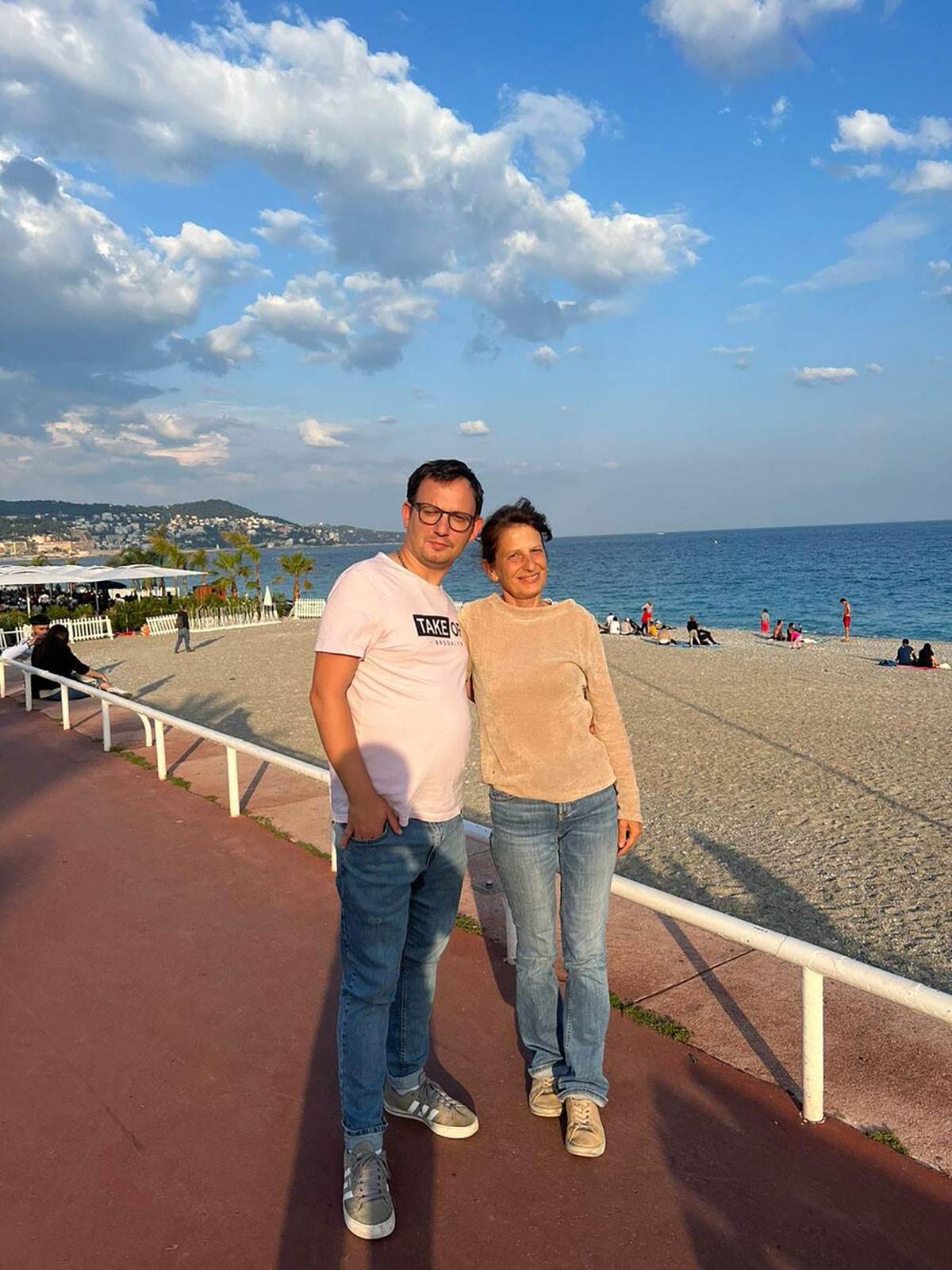 MILOŠ PRONAŠAO MAJKU PREKO FB NAKON 30 GODINA (3).jpg