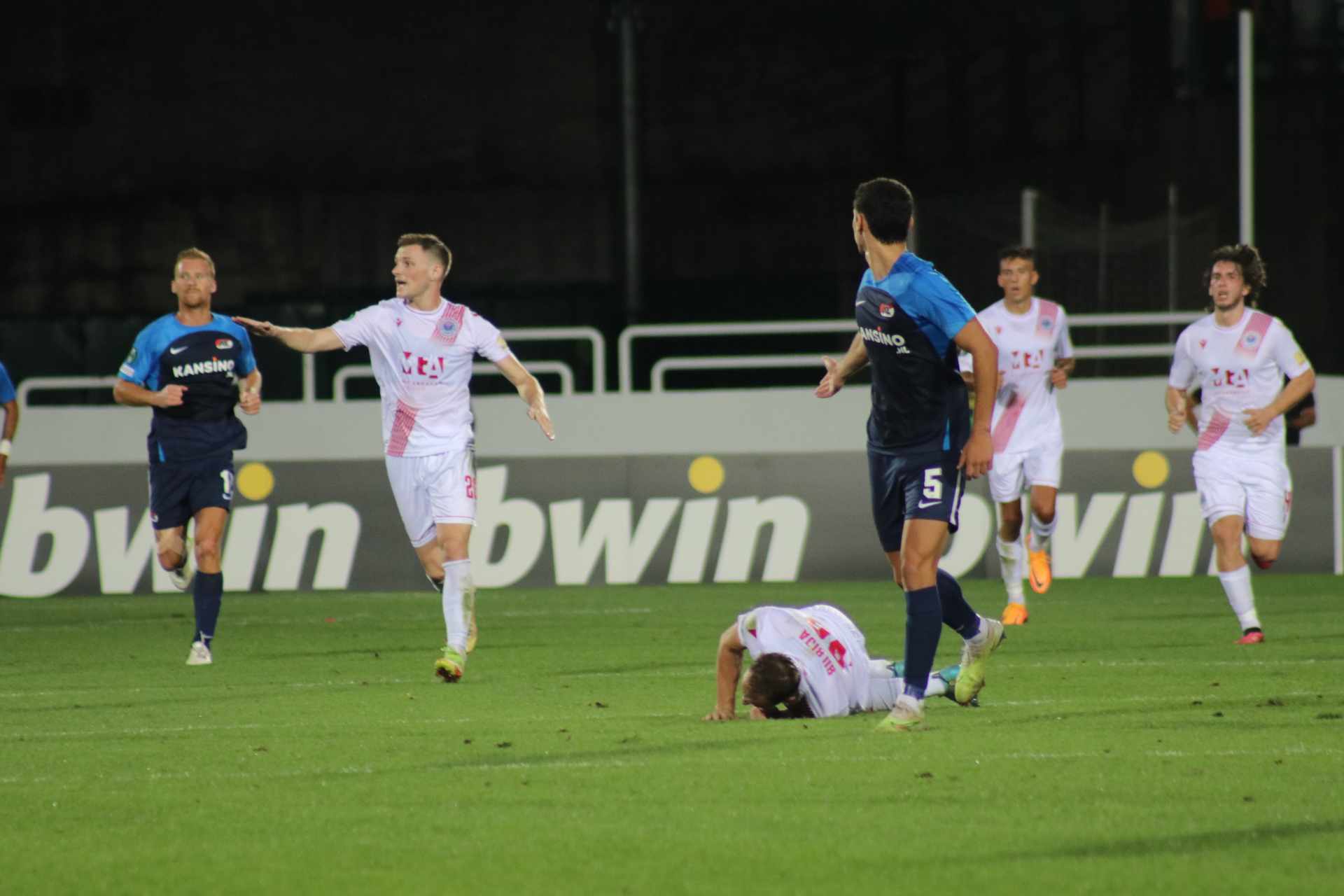 Prekinut meč zbog skandiranja Slobodanu Praljku