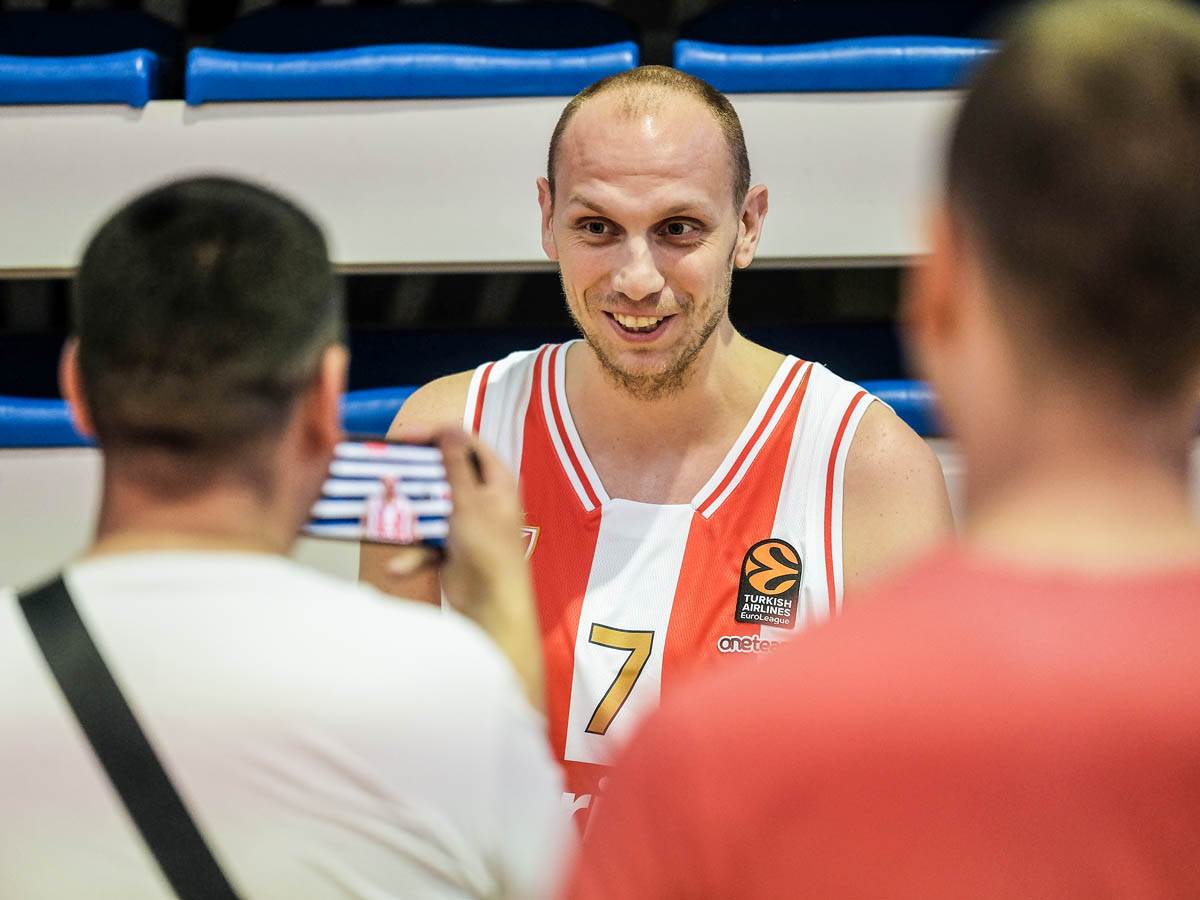 Povreda leđa Dejana Davidovca