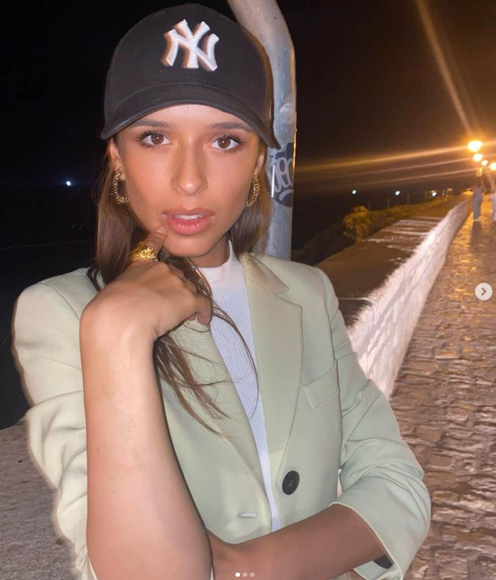 nastasija stošić2.png