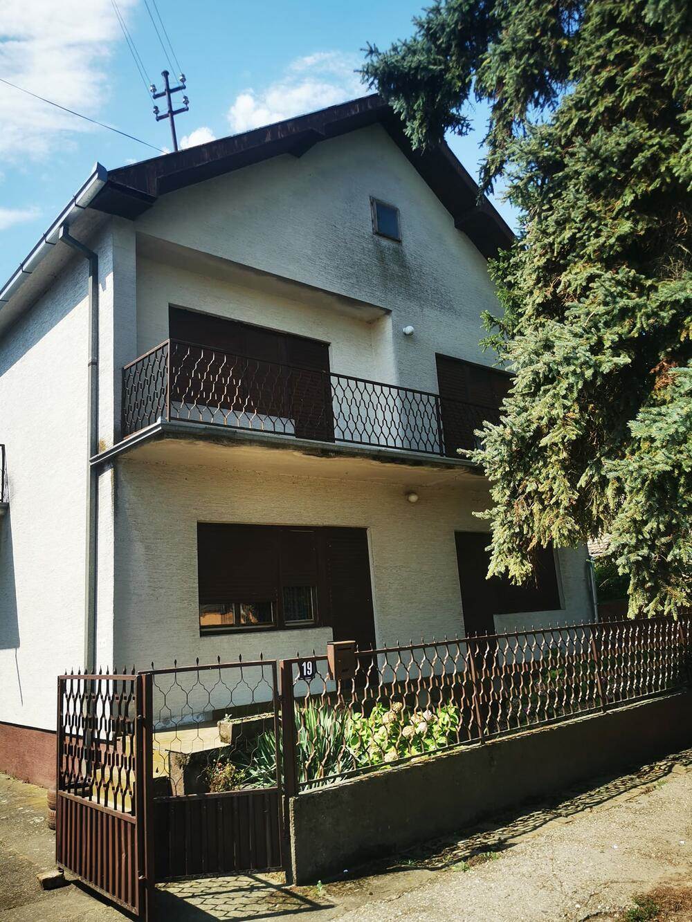 Prodaja kuće  (4).jpg