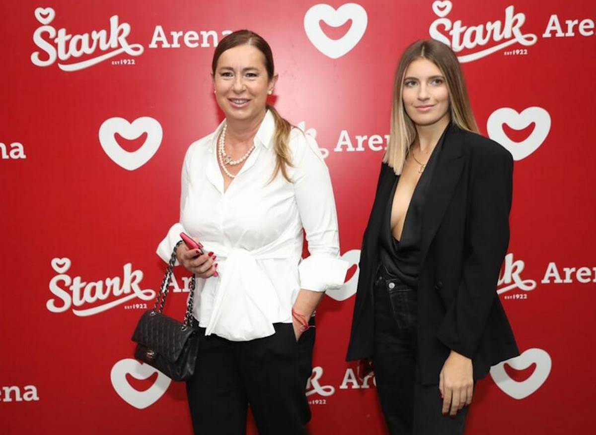 Aleksandra Prijović zaplakala na koncertu