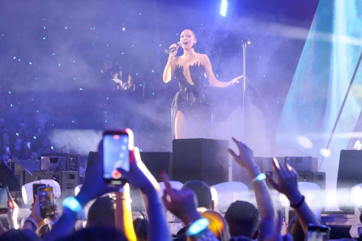 Aleksandra Prijović zaplakala na koncertu