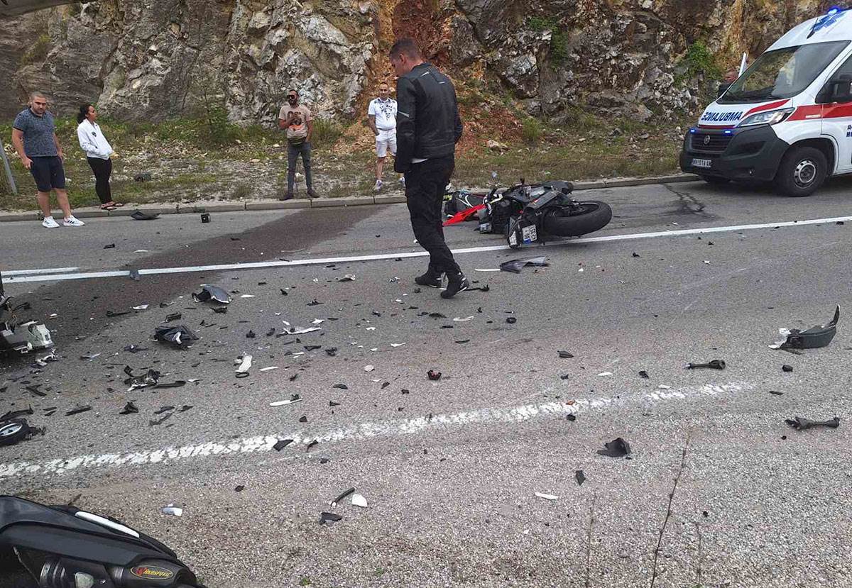 Tragedija kod Kokinog Broda, nastradao vozač motora u sudaru sa kamionom  (5).jpg