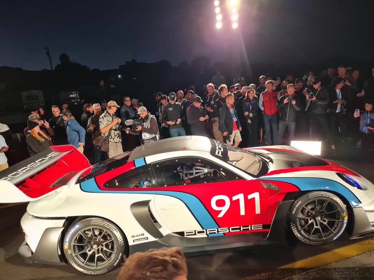 Porše 911 GT3 R rennsport 5.jpg