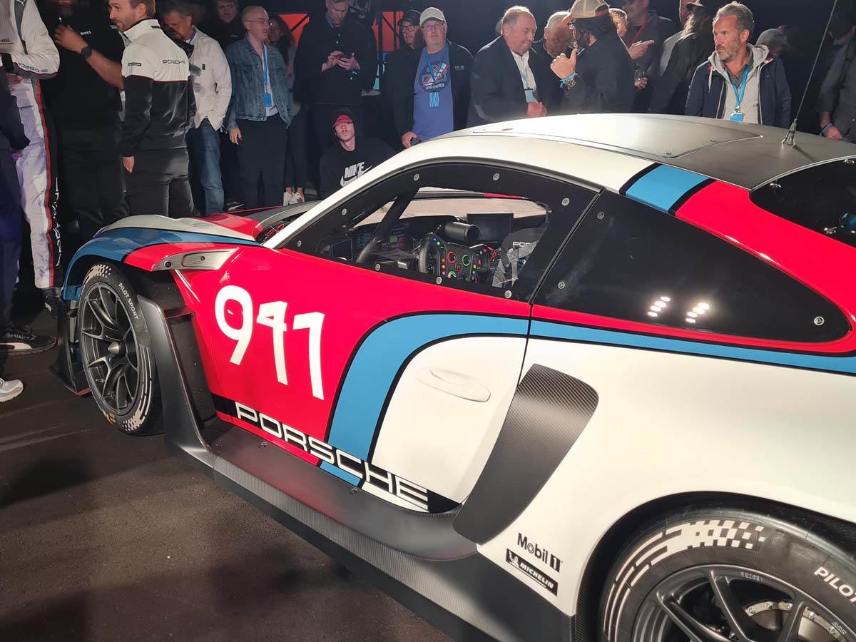 Novi Porše 911 GT3 R rennsport 2.jpg