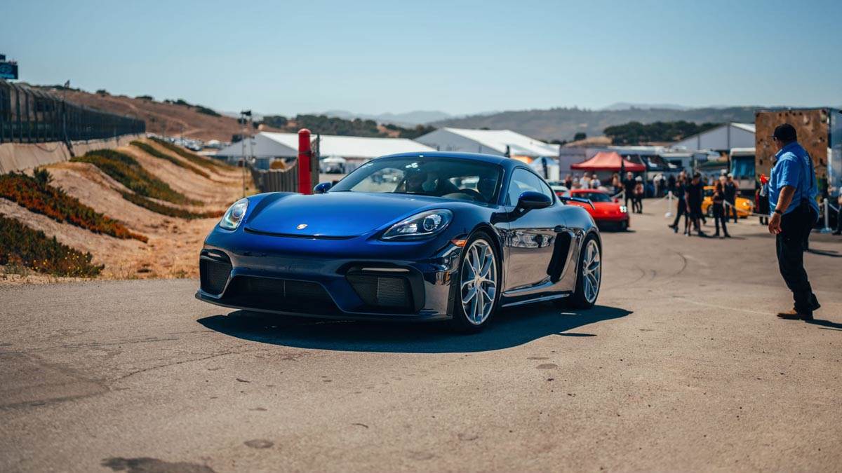 Vožnja po legendarnoj stazi Laguna Seca u Kaliforniji