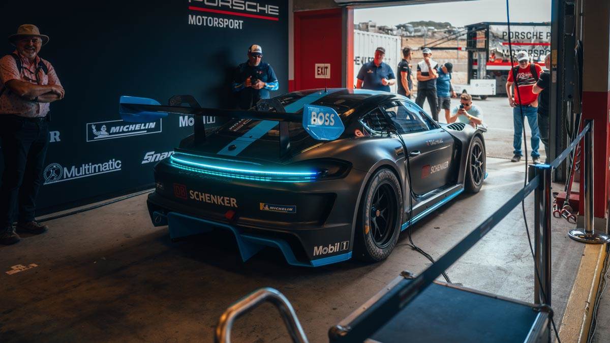 Rennsport7_Atmosphere_Friday_2_RP - 3.jpg