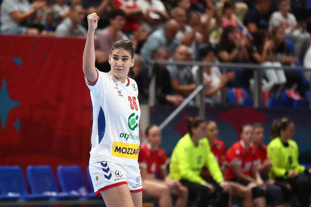 Srbija - Bugarska u kvalifikacijama za Evropsko prvensto u rukometu za žene (9).jpg