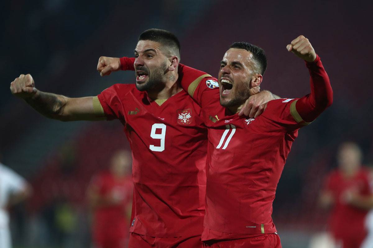 Dušan Tadić se skinuo go i pokazao trbušnjake izjava Srbija Crna Gora 