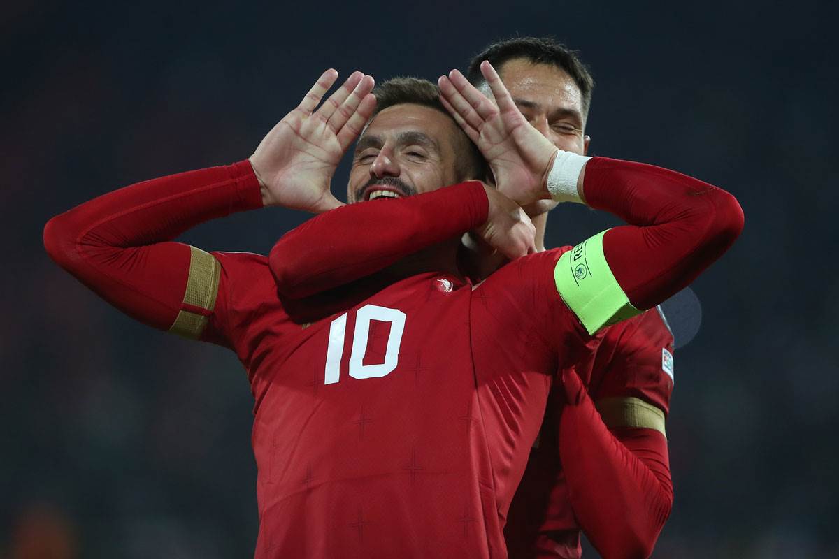 Dušan Tadić se skinuo go i pokazao trbušnjake izjava Srbija Crna Gora 