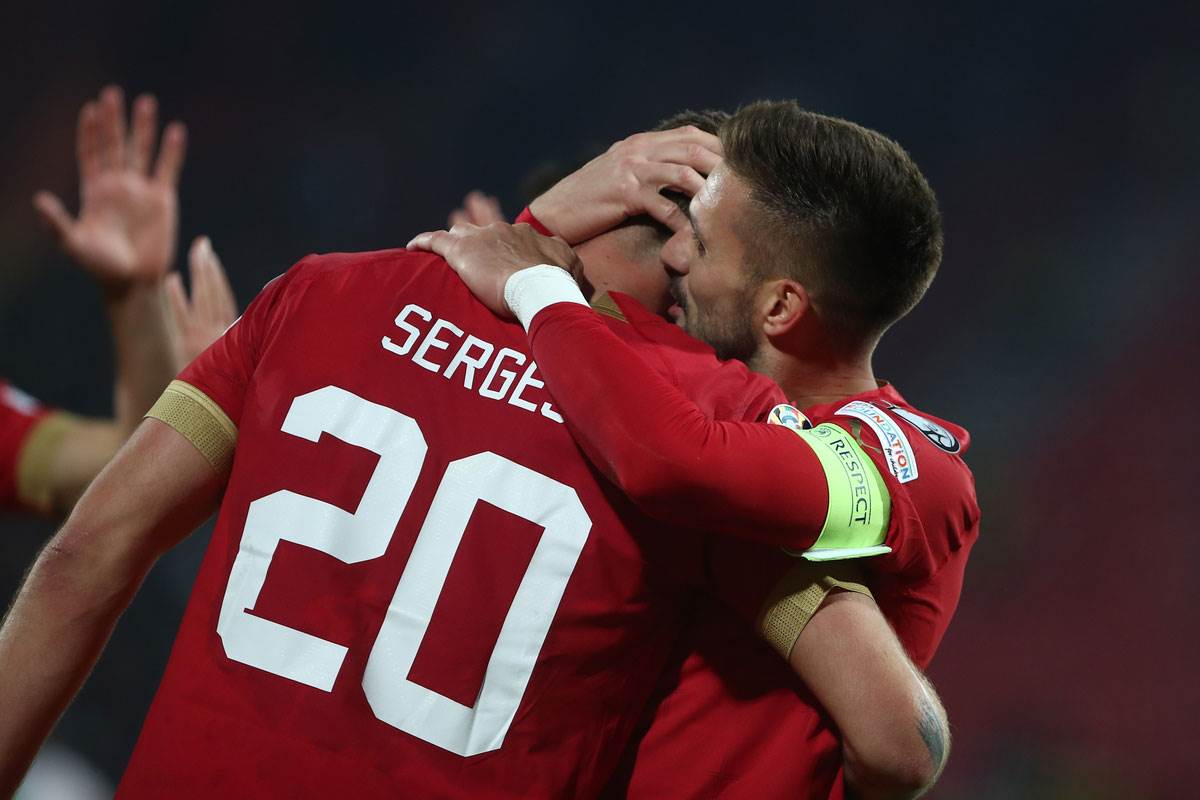 Dušan Tadić se skinuo go i pokazao trbušnjake izjava Srbija Crna Gora 