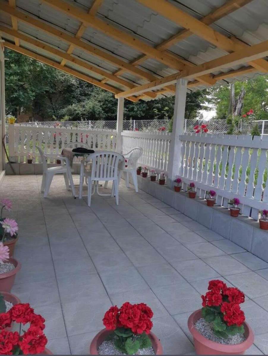 Kuća na prodaju 7.jpg