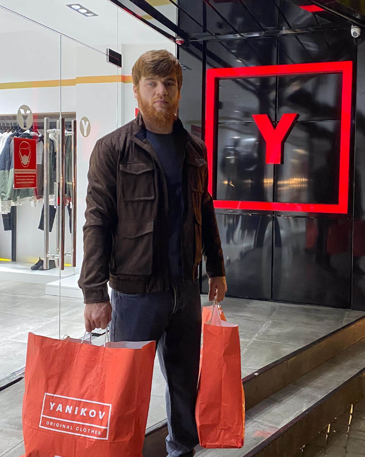 MMA borac bez oka Šarabutin Magomedov pobedio u UFC