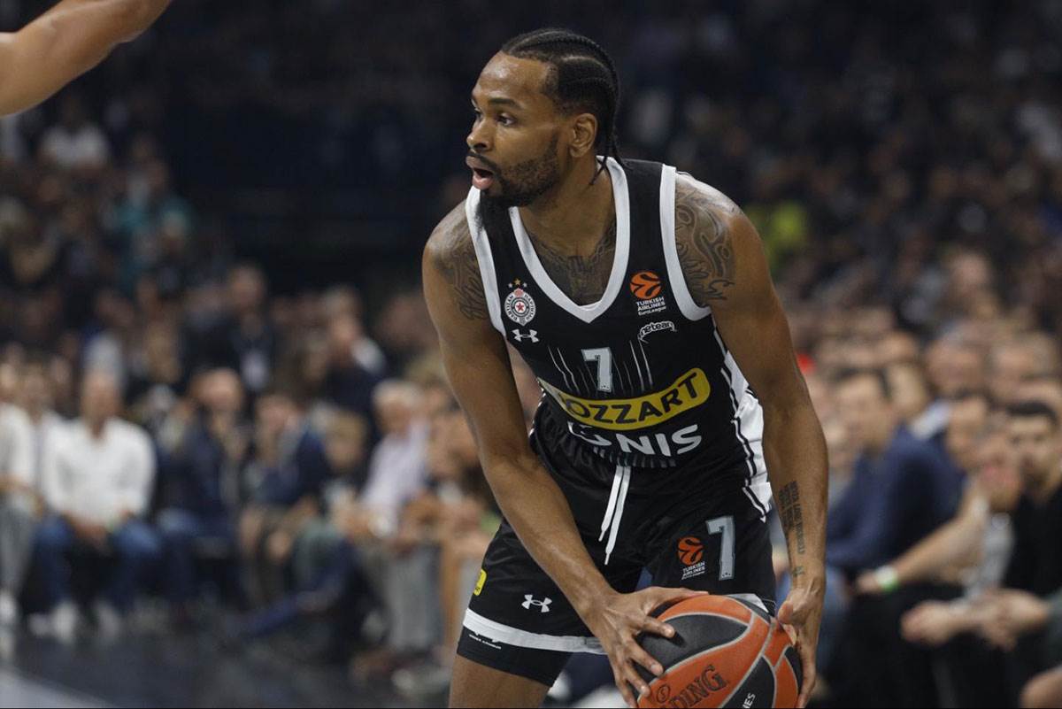 Crvena zvezda Partizan (8).jpg