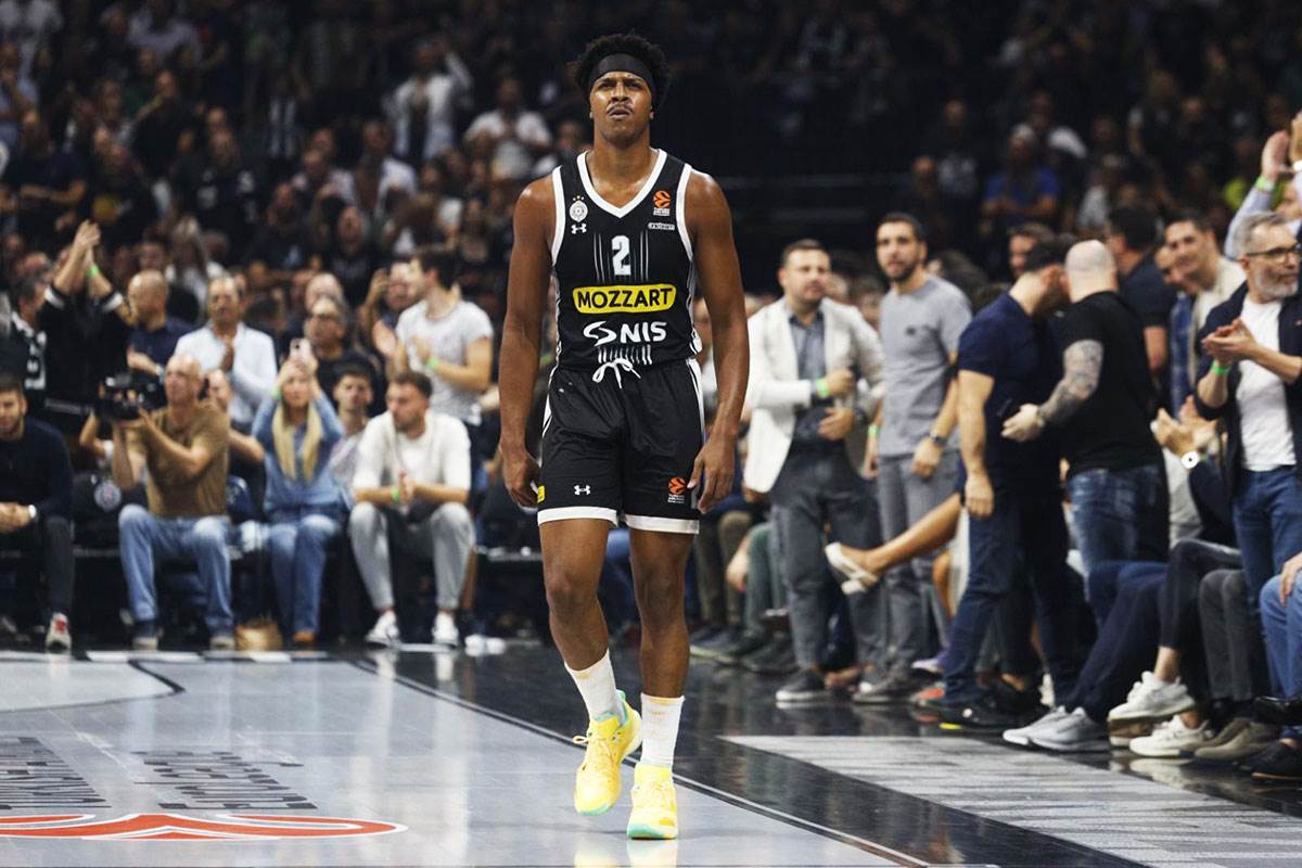 Crvena zvezda Partizan (1).jpg