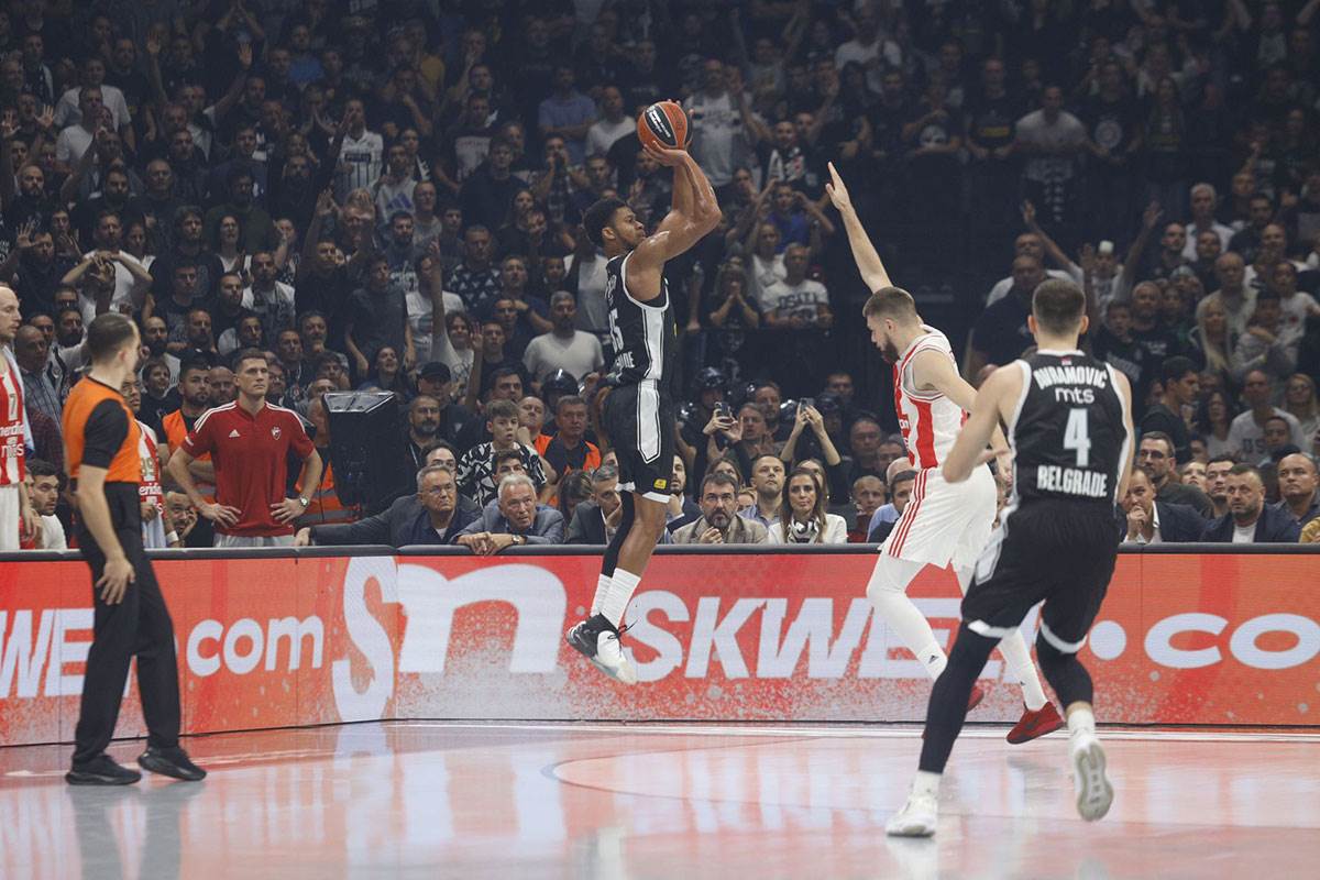 derbi kk partizan - kk crvena zvezda (17).jpg