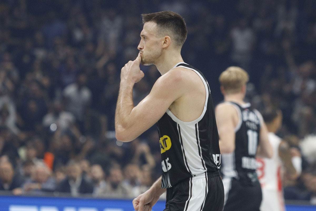 derbi kk partizan - kk crvena zvezda (13).jpg