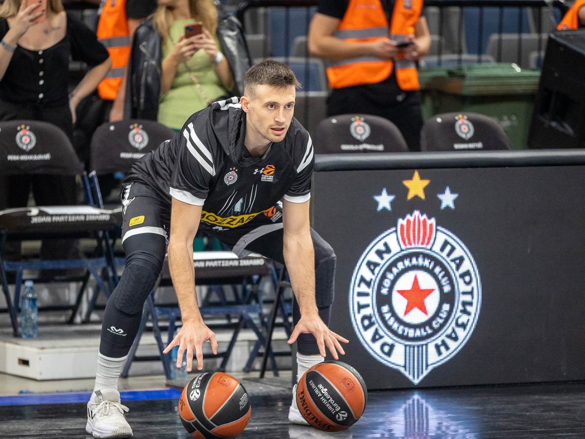 Partizan Zvezda Derbi Kosarka (3 of 36).jpg