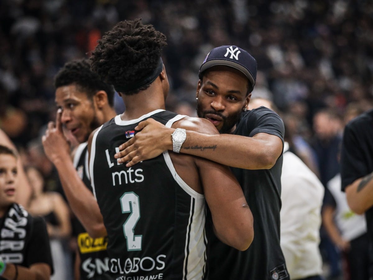 Partizan slavlje (6).jpg