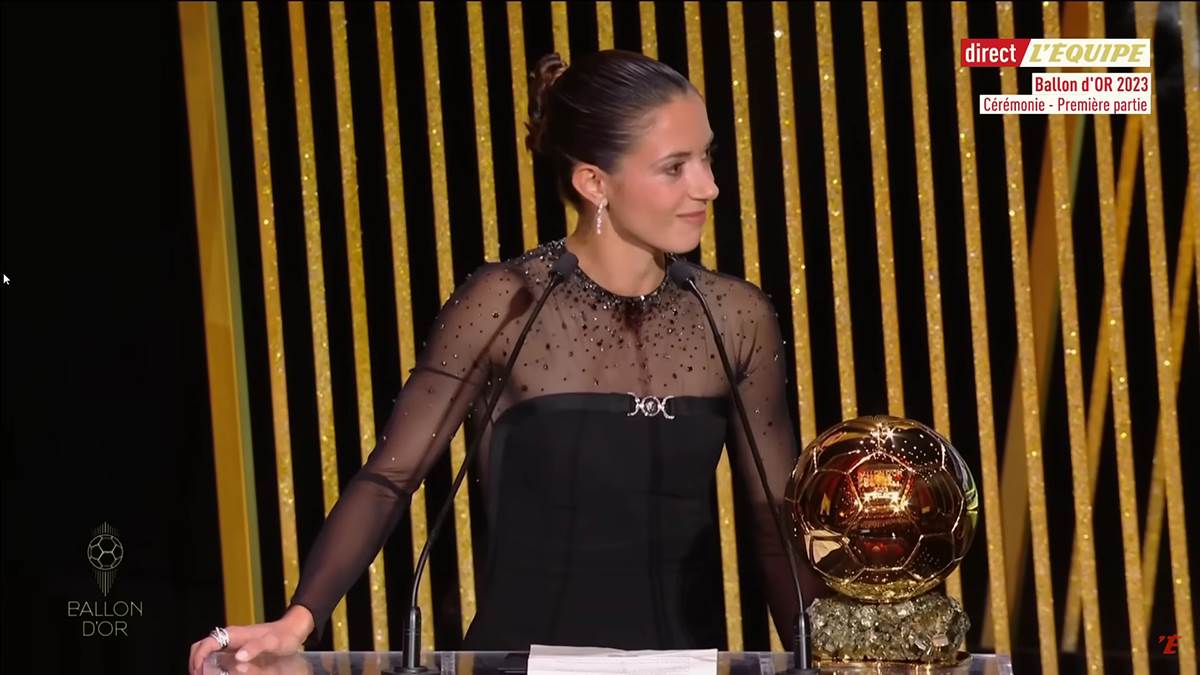 novak i fudbalerka.jpg