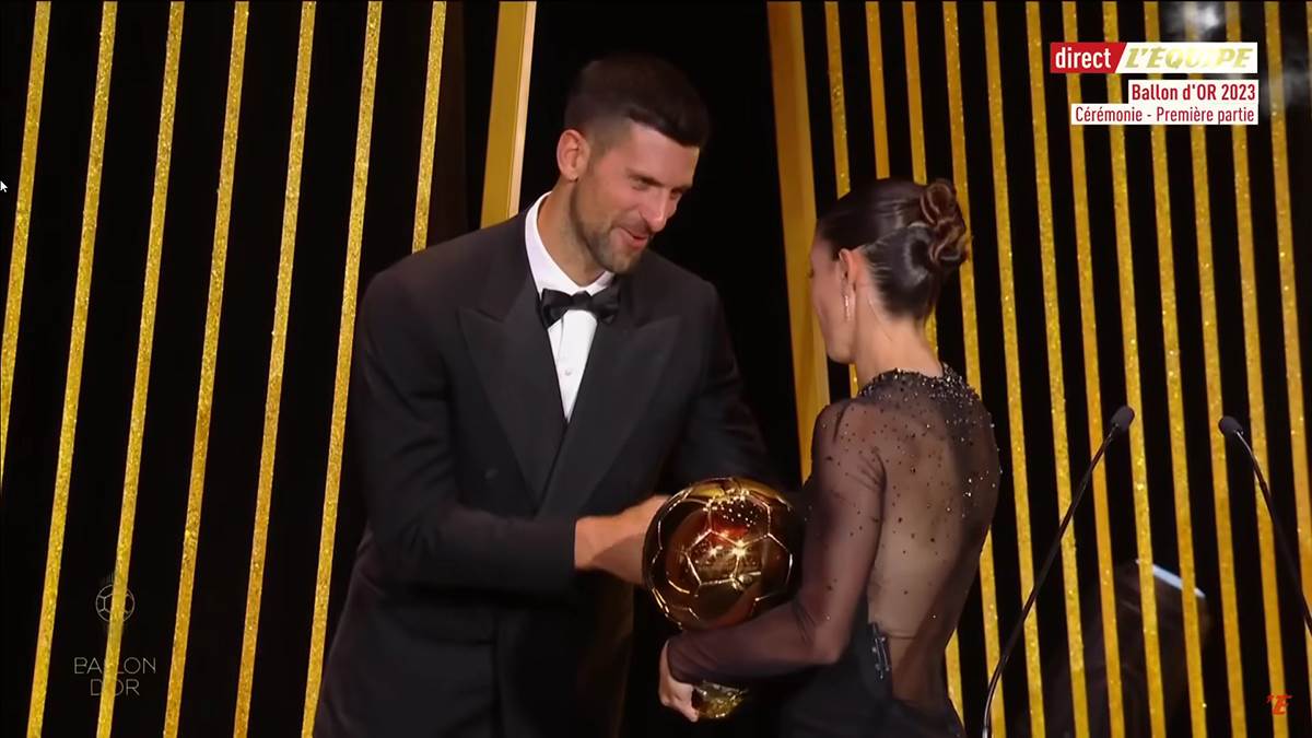 novak i fudbalerka.jpg