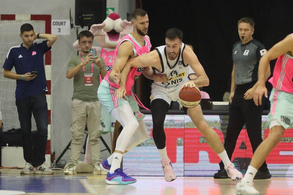 Frank Kaminsky (10).jpg