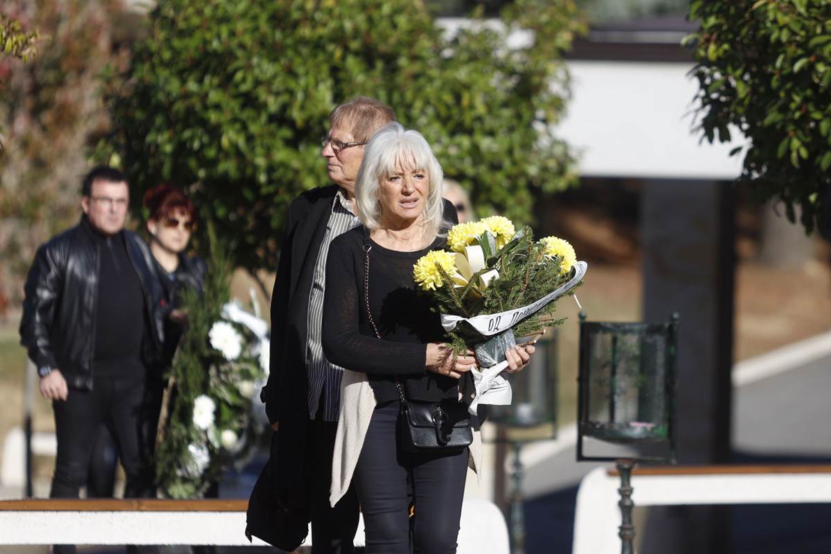 Sahrana sina Mirka Kodića  (4).jpg