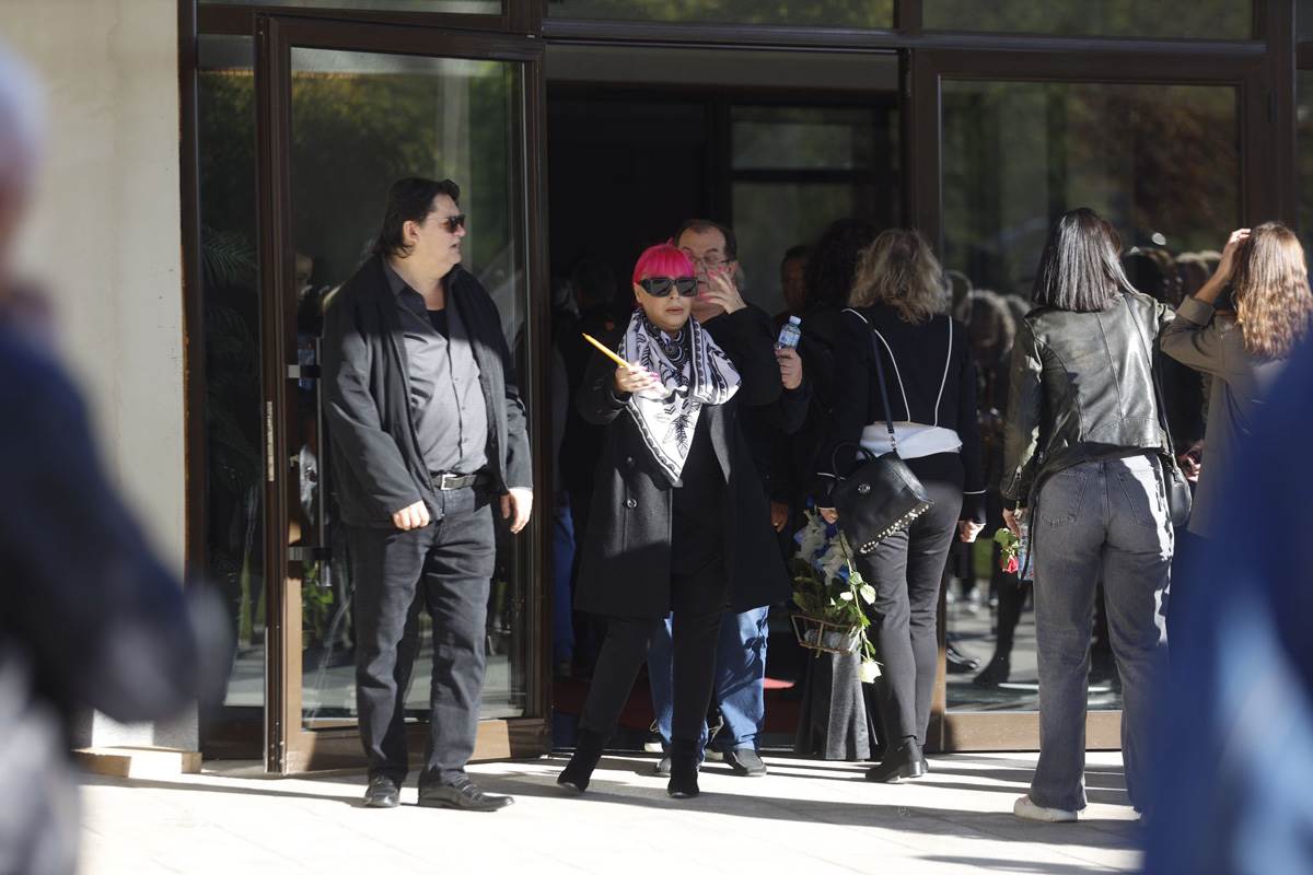 Sahrana sina Mirka Kodića  (5).jpg