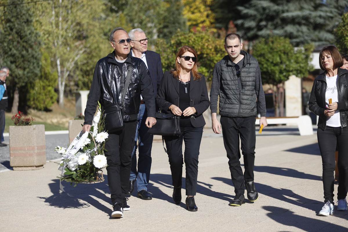 Sahrana sina Mirka Kodića  (6).jpg